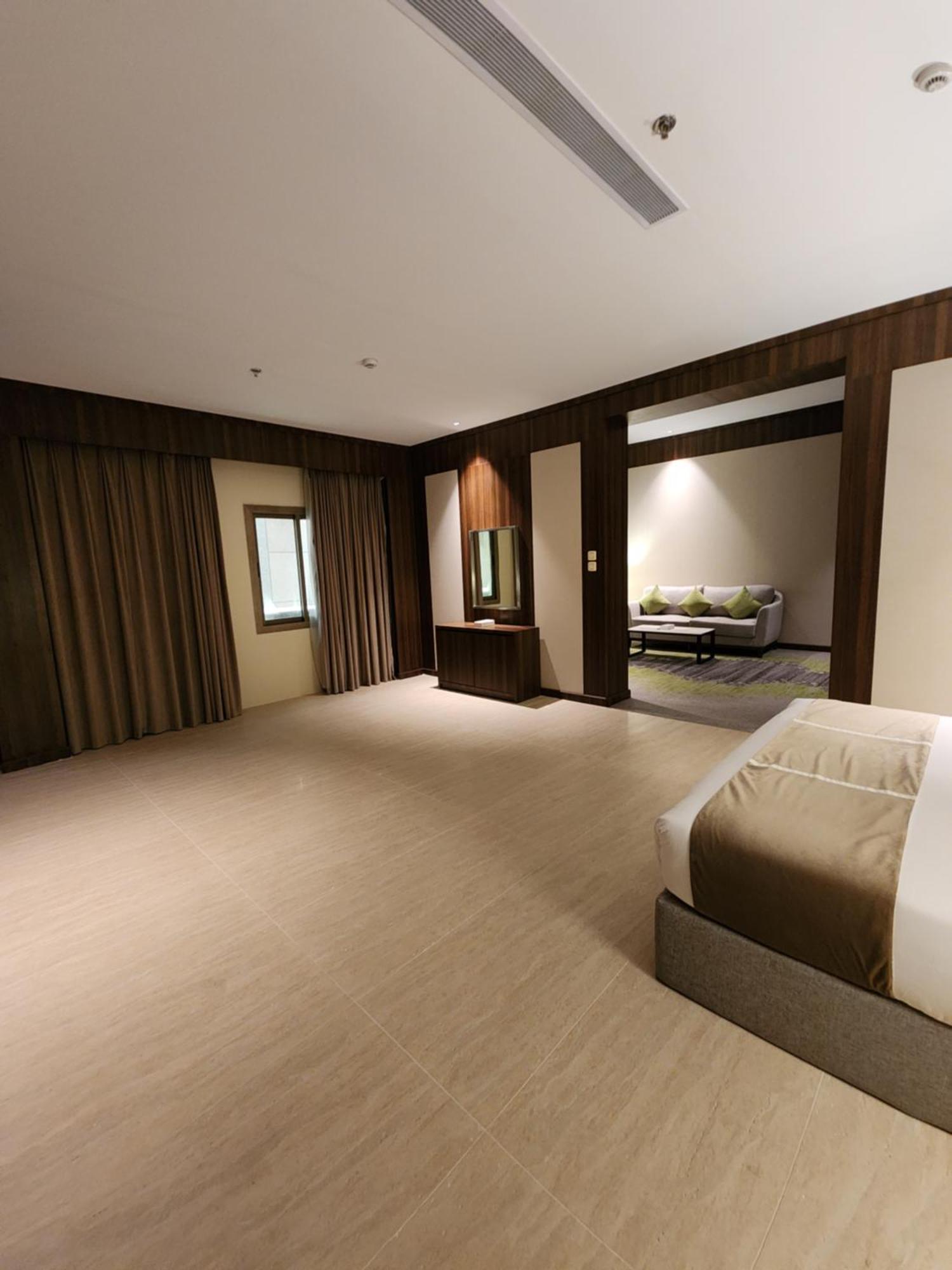 Azar Hotel Ahad Rafidah Bagian luar foto