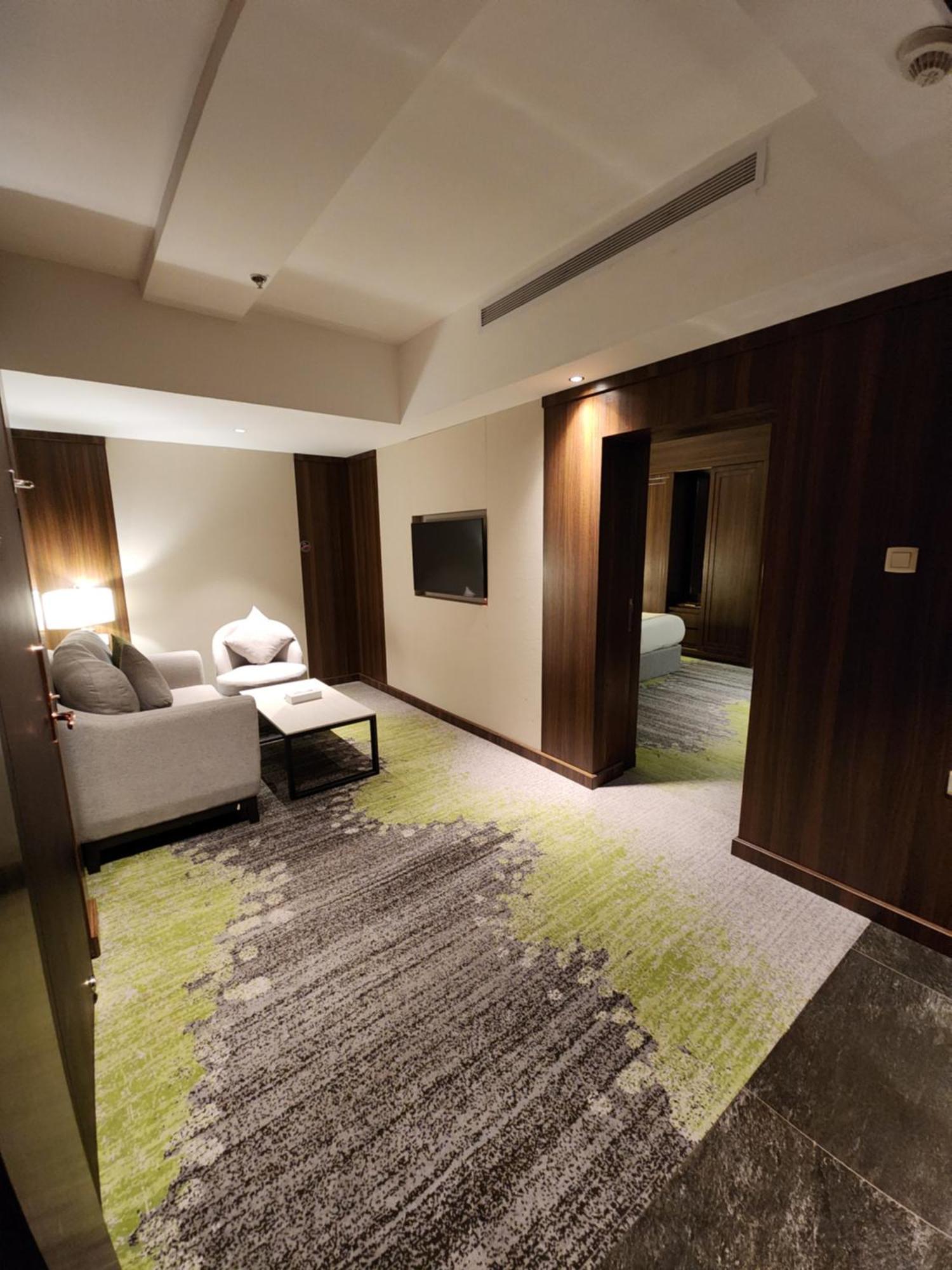 Azar Hotel Ahad Rafidah Bagian luar foto